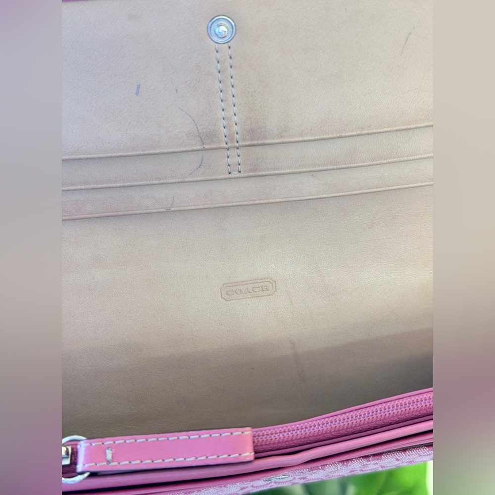 Vintage Coach Pink Y2K Jacquard Signature C Canvas/Leather Buckle Wallet - Picture 6 of 10